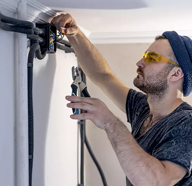 Why Greenacres, FL Homeowners Choose Greenacres Air Duct Cleaning Pro for HVAC UV Light Installation?
